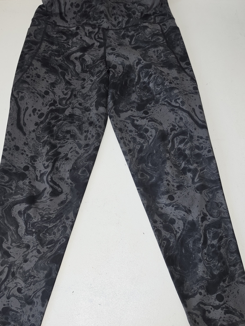 Ideology Women's Black Marble-Print Leggings